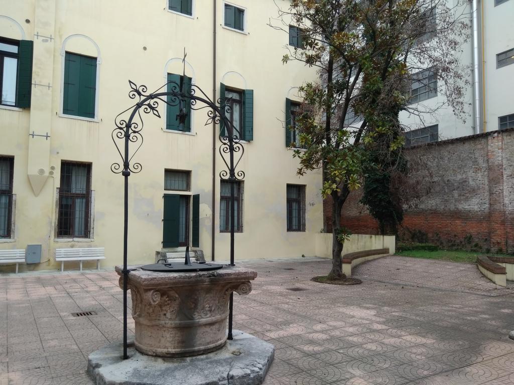 Casa Sant'Andrea Bed & Breakfast Venice Exterior photo