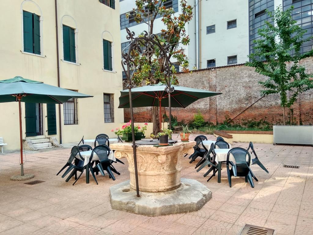 Casa Sant'Andrea Bed & Breakfast Venice Exterior photo